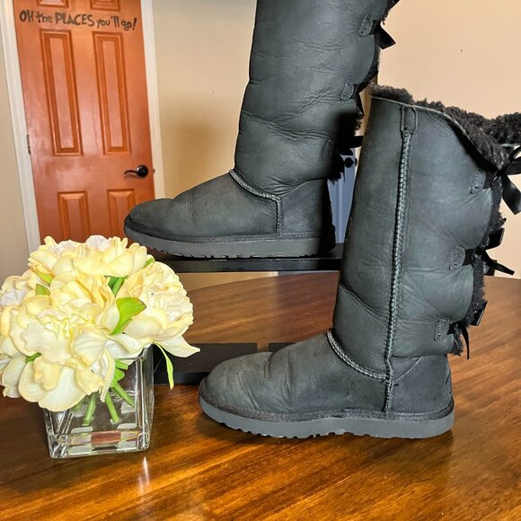Women's Classic Black Bailey Bow Tall II UGG Boots Size 8 Good Condition - Picture 3 of 5